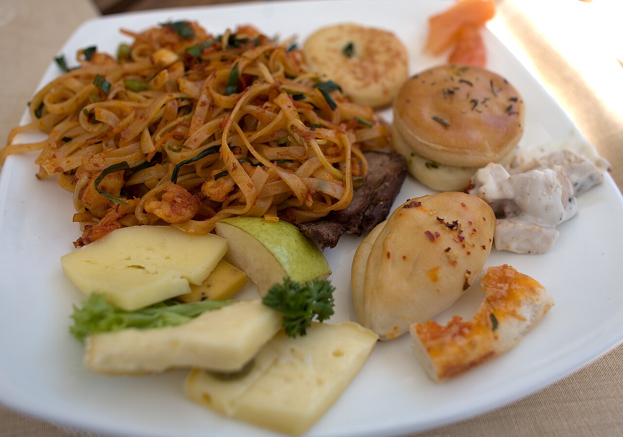 Finished soy sauce chow mein serving context for reviewing color, texture, and garnish