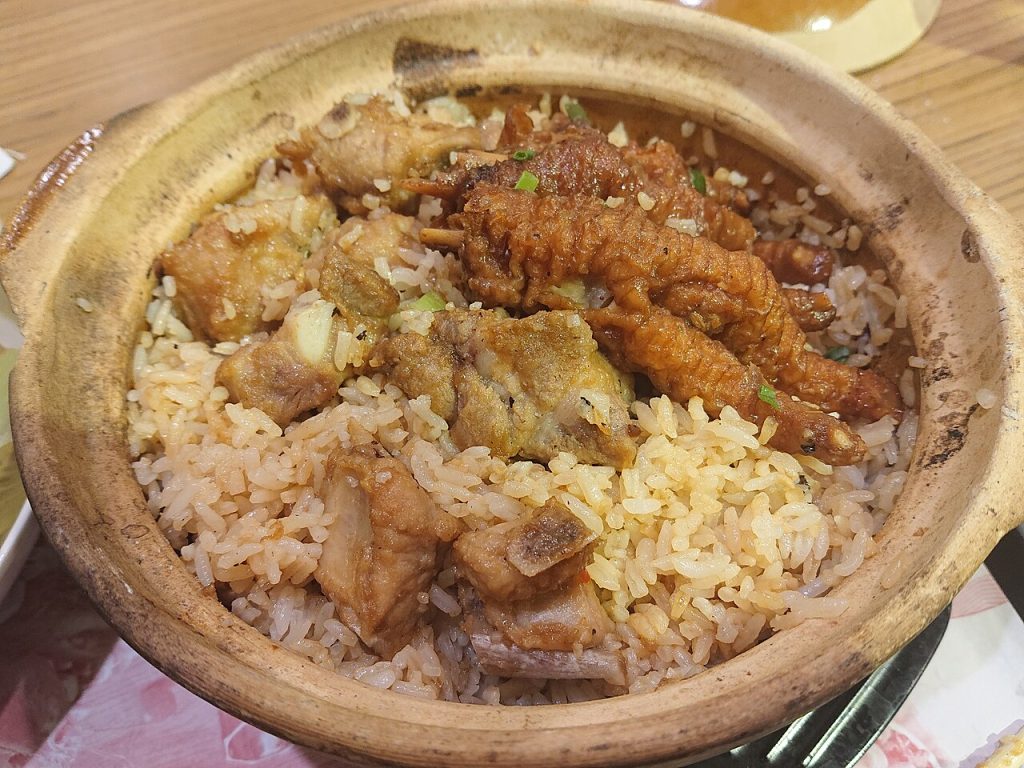 Hong Kong claypot rice as an independent featured image