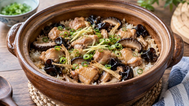Chicken, shiitake, wood ear and lily flowers over rice